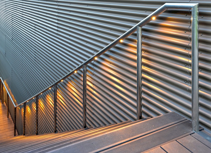 Post Mounted Stainless Steel Handrail with LED Pods